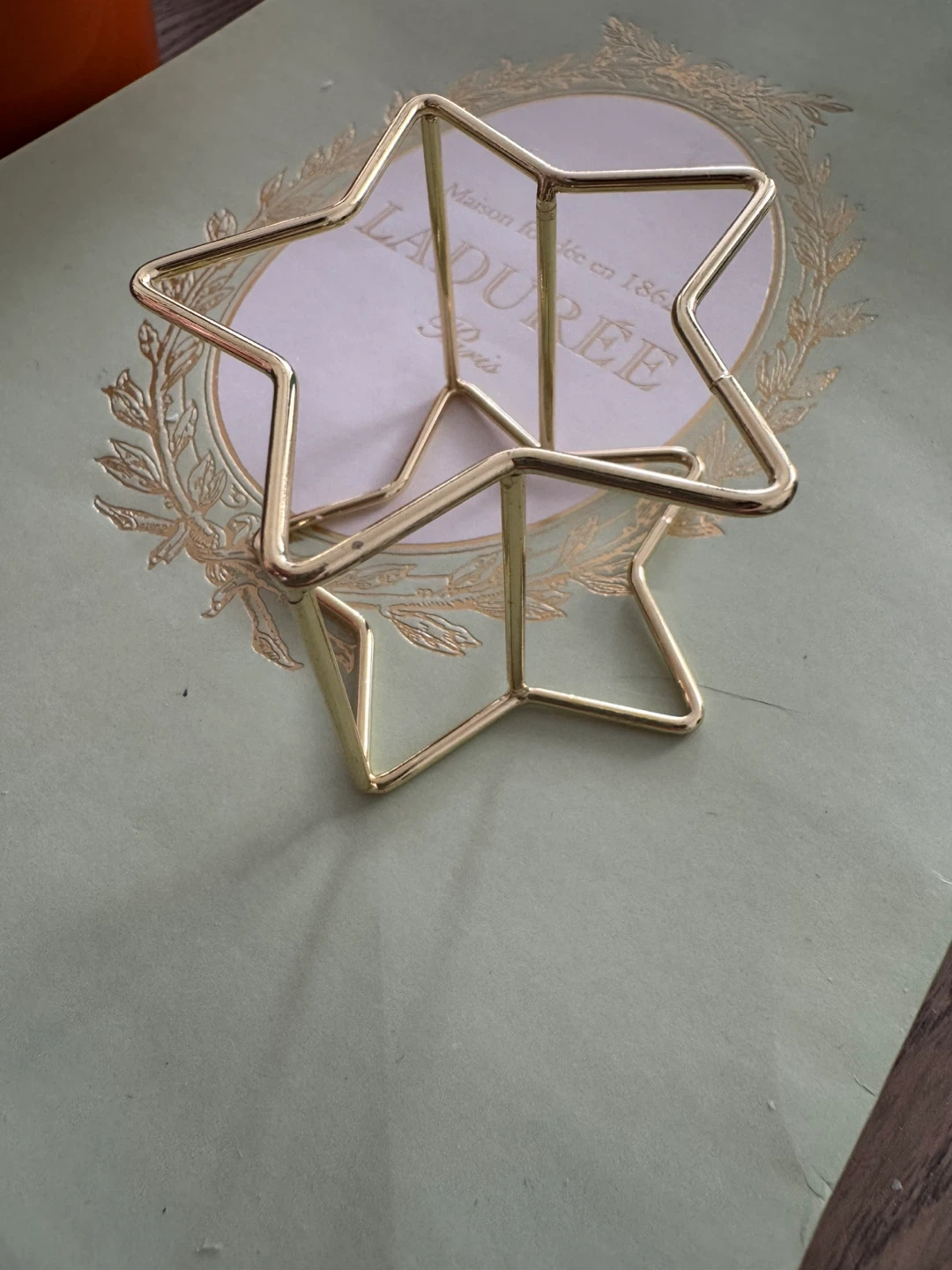 Gold star shaped Makeup Sponge/ Beauty Blender display stand - photo 2