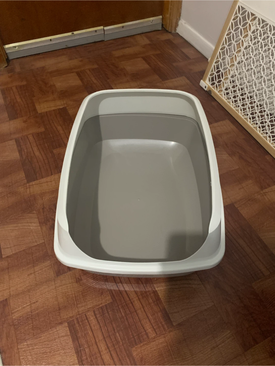 Open Top Plastic Cat Litter Box - photo 2