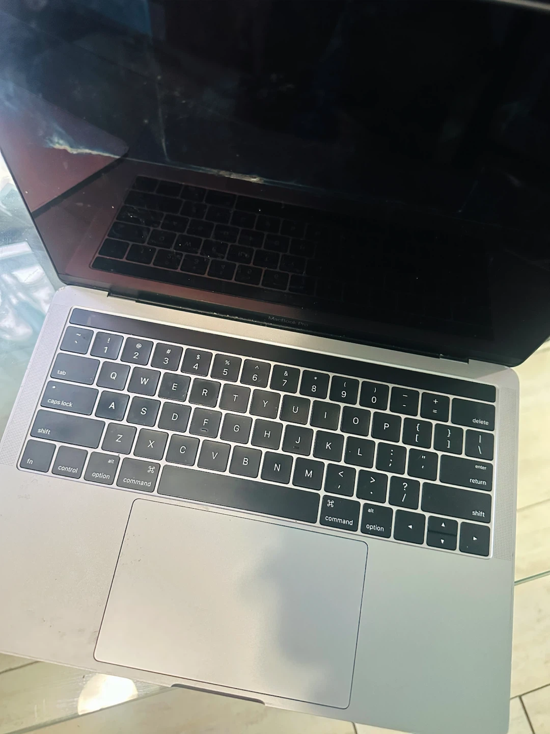 2x Apple MacBook Pro