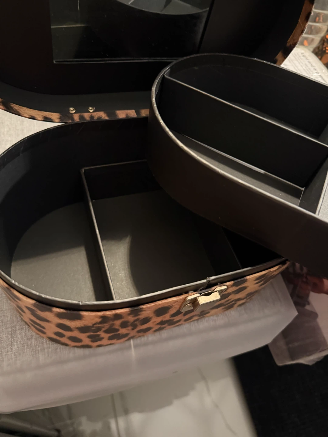 Leopard Print Makeup Vanity Case - photo 4