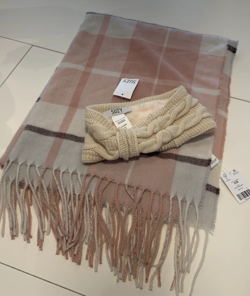 🩷 New Suzy Shier Scarf and Headband Set 🩷 Price Firm!
