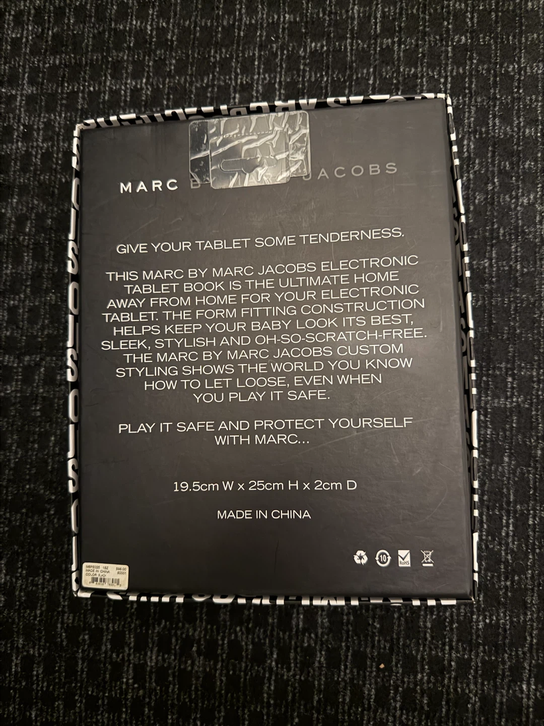 Marc by Marc Jacobs Electronic Tablet Book Case - photo 2