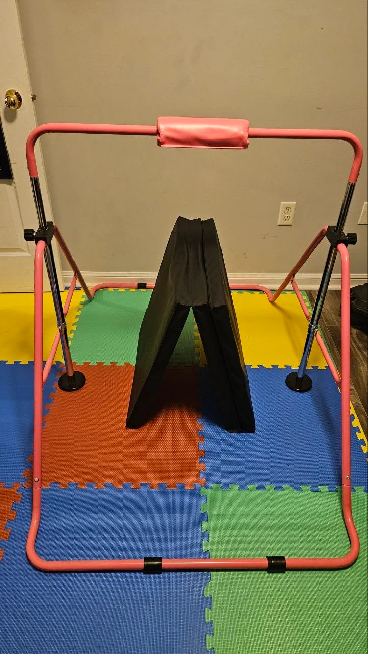 Kids Adjustable Gymnastics Bar with Folding Mat - photo 3
