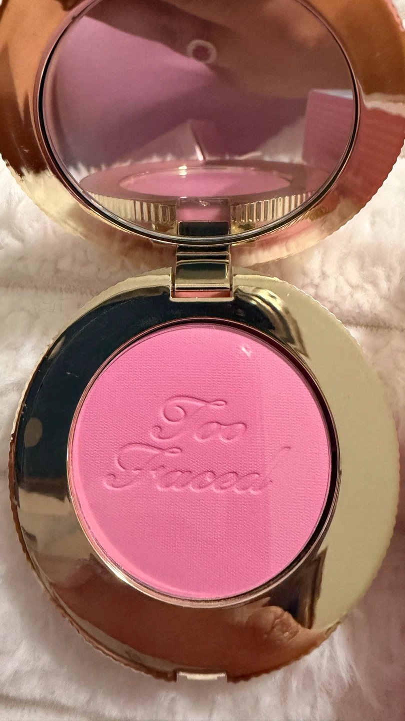 Too Faced Cloud Crush Blurring Blush Candy Cloud - photo 2