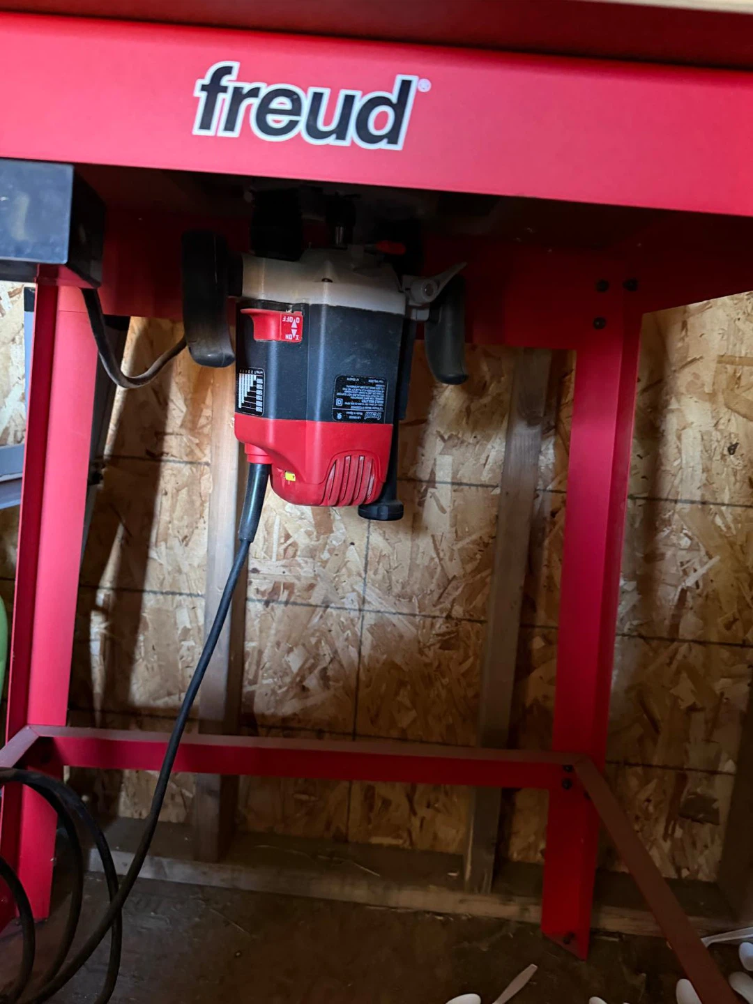 3HP Frued router with table - photo 2