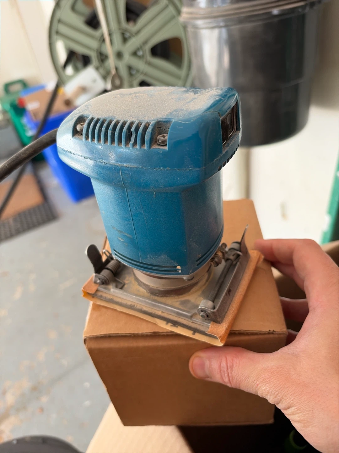 Ryobi S-500A Finishing Sander - photo 2