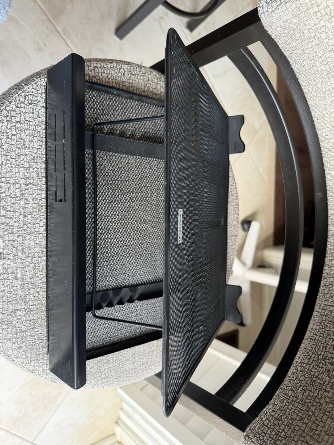 Laptop Stand (AmazonBasics Adjustable) - photo 2