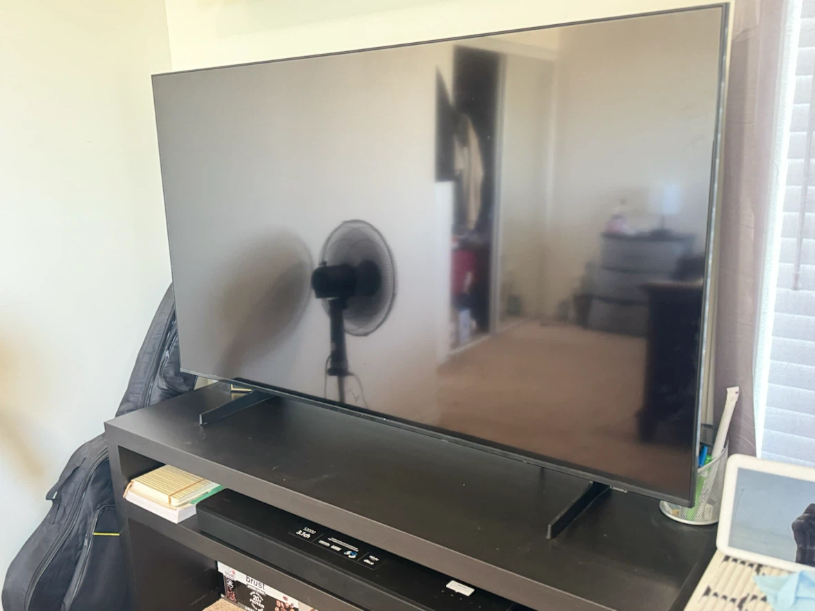 Samsung Smart TV 60' and Ikea tv Stand - photo 5