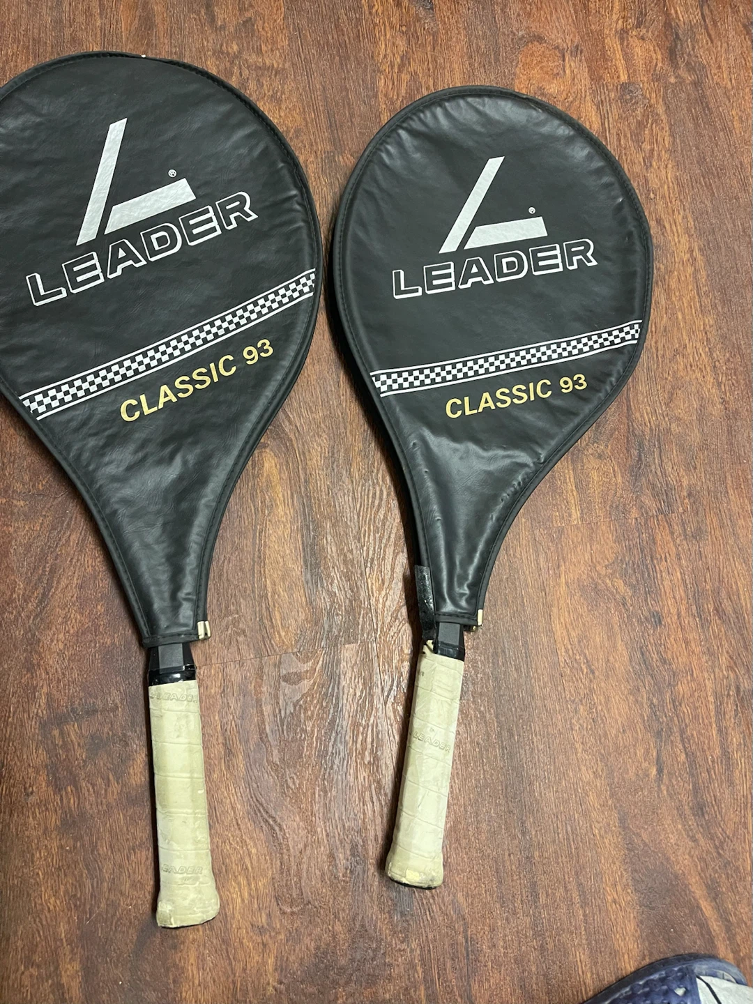 2 Leader Classic 93 Tennis Rackets