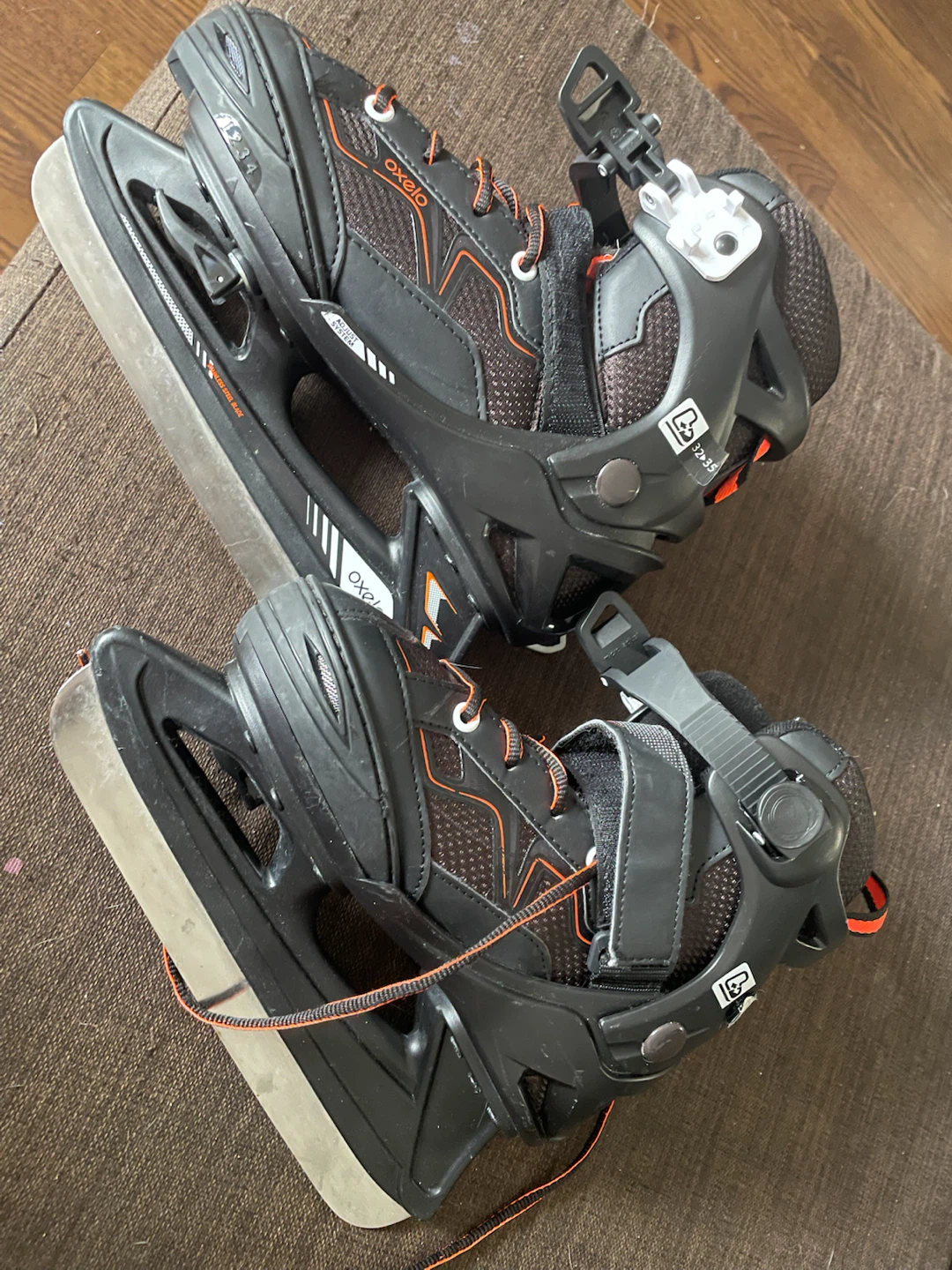 Oxelo Adjustable Ice Skates Size 32-35