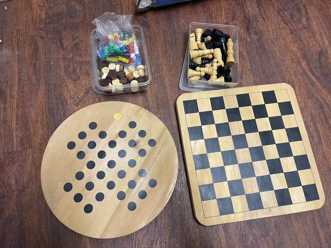 Castle Classics 7 Game Centre Set - photo 3