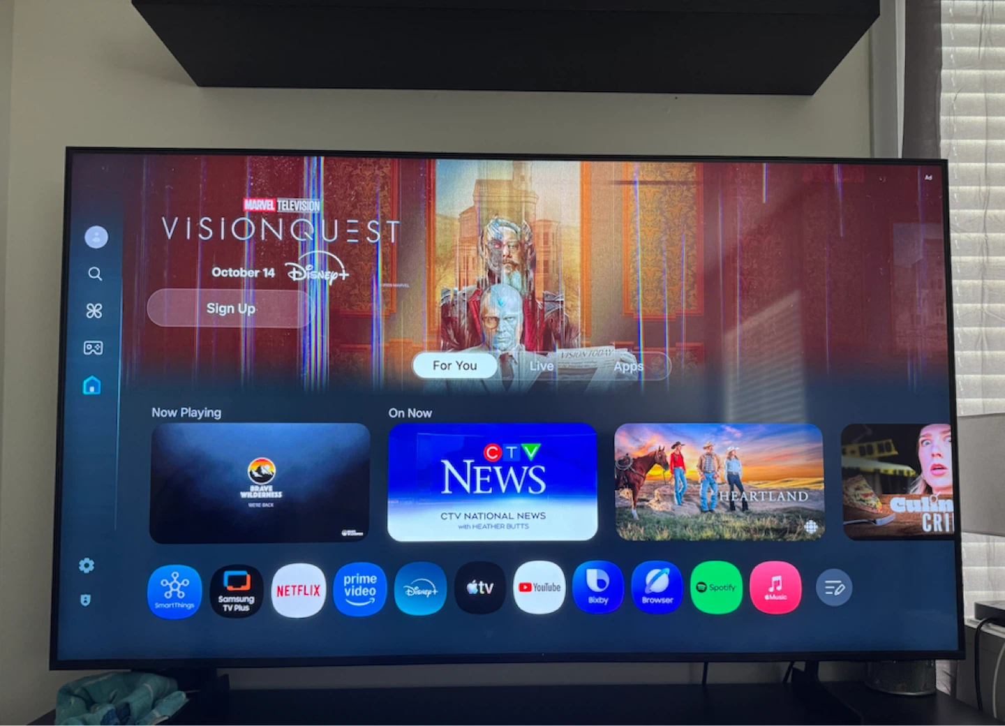 Samsung Smart TV 60' and Ikea tv Stand