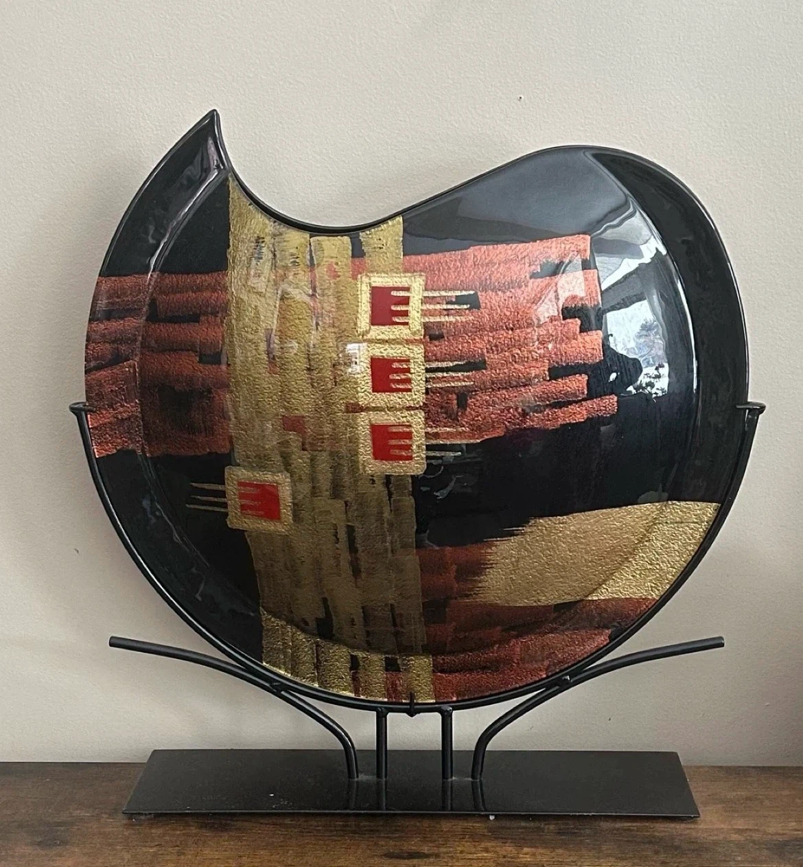 Decorative Black & Gold Plate with Stand