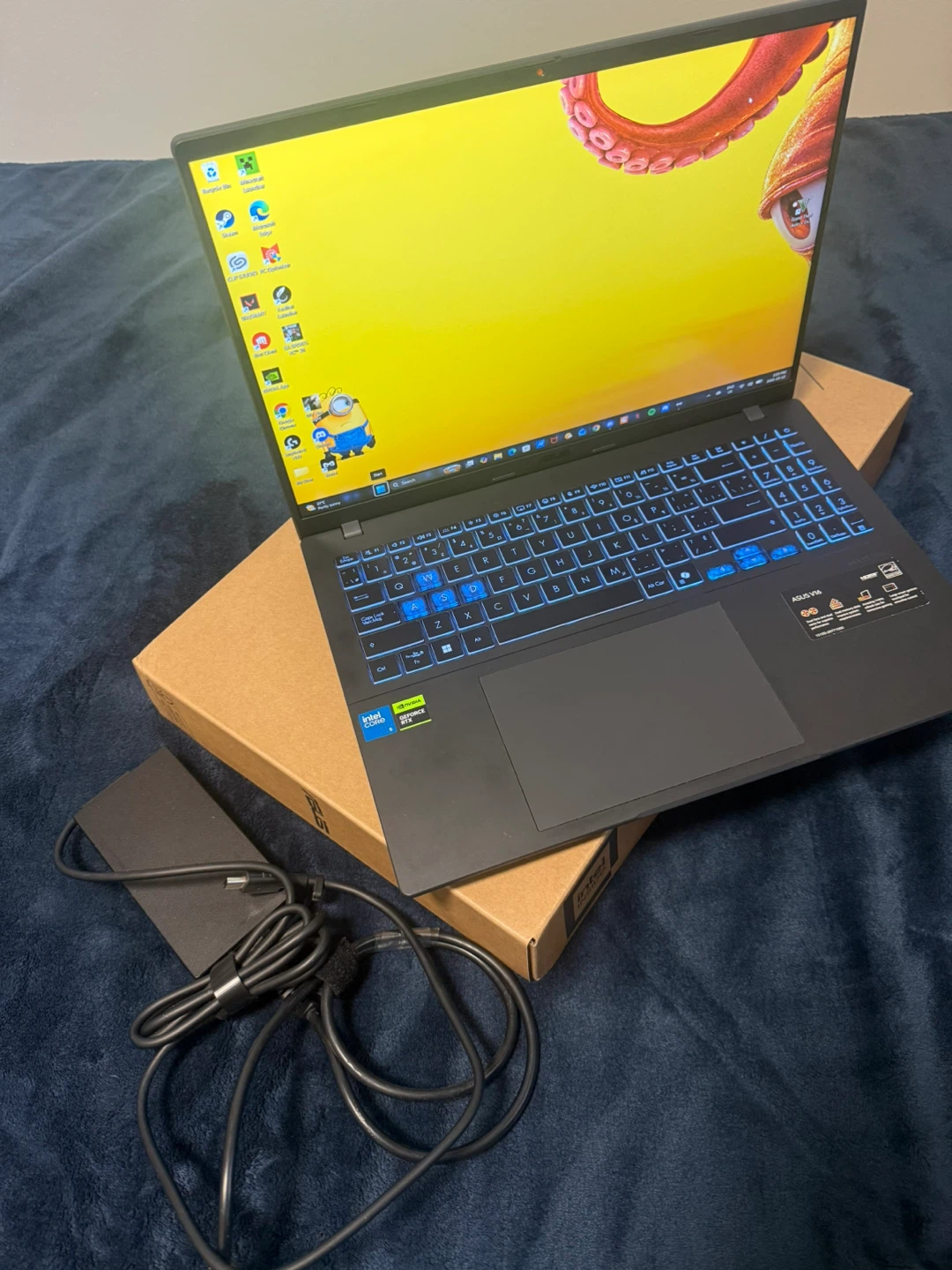ASUS V16