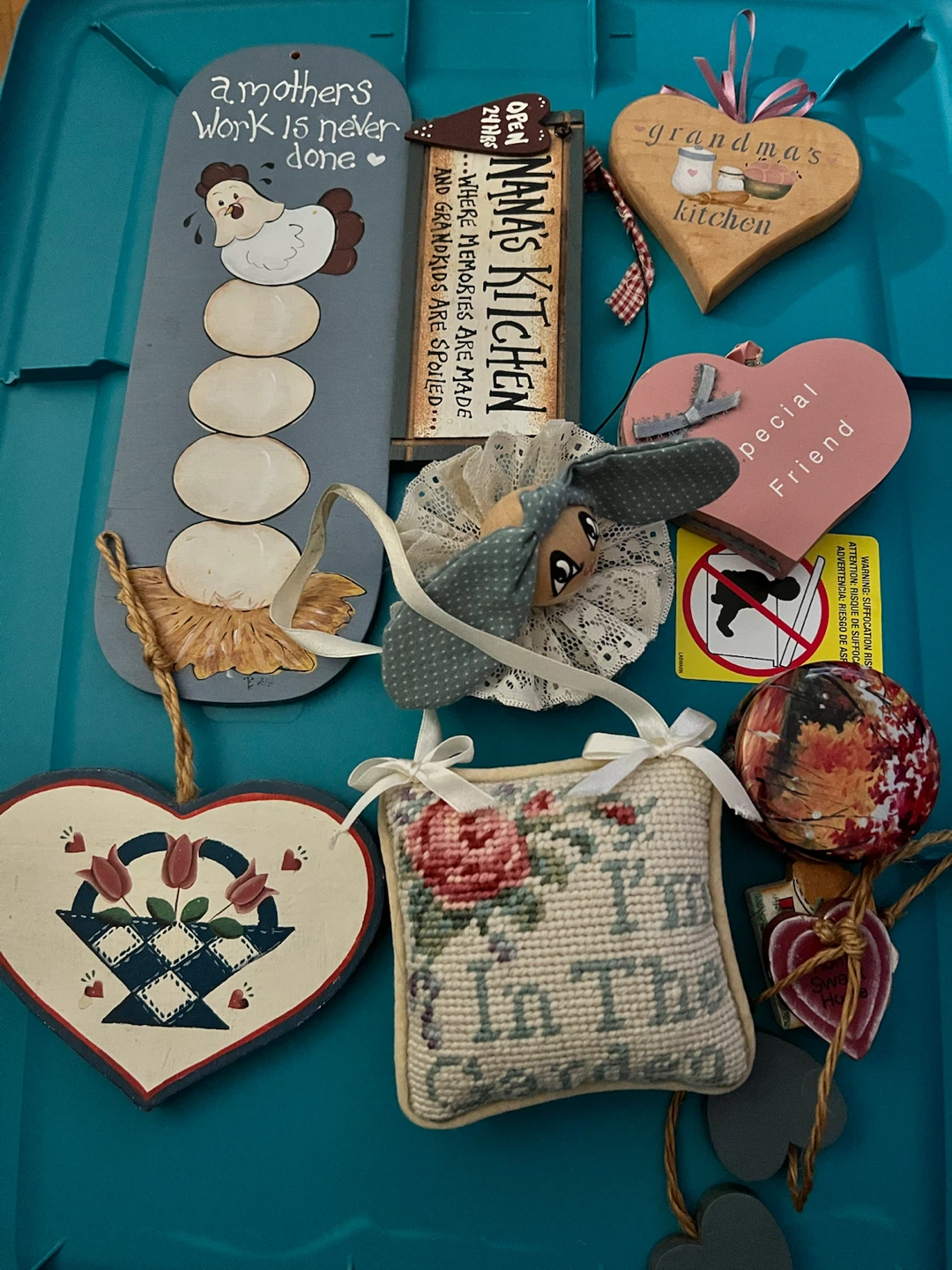 Decorative Home Signs and Mugs Bundle