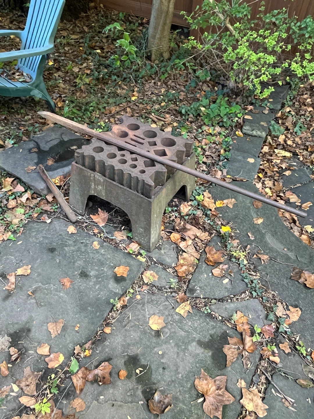 Cast Iron Swage Block on Stand - photo 4