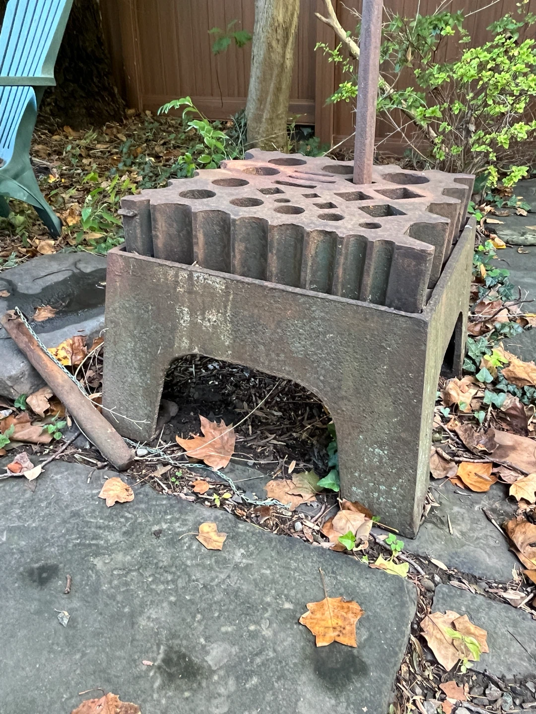 Cast Iron Swage Block on Stand - photo 5