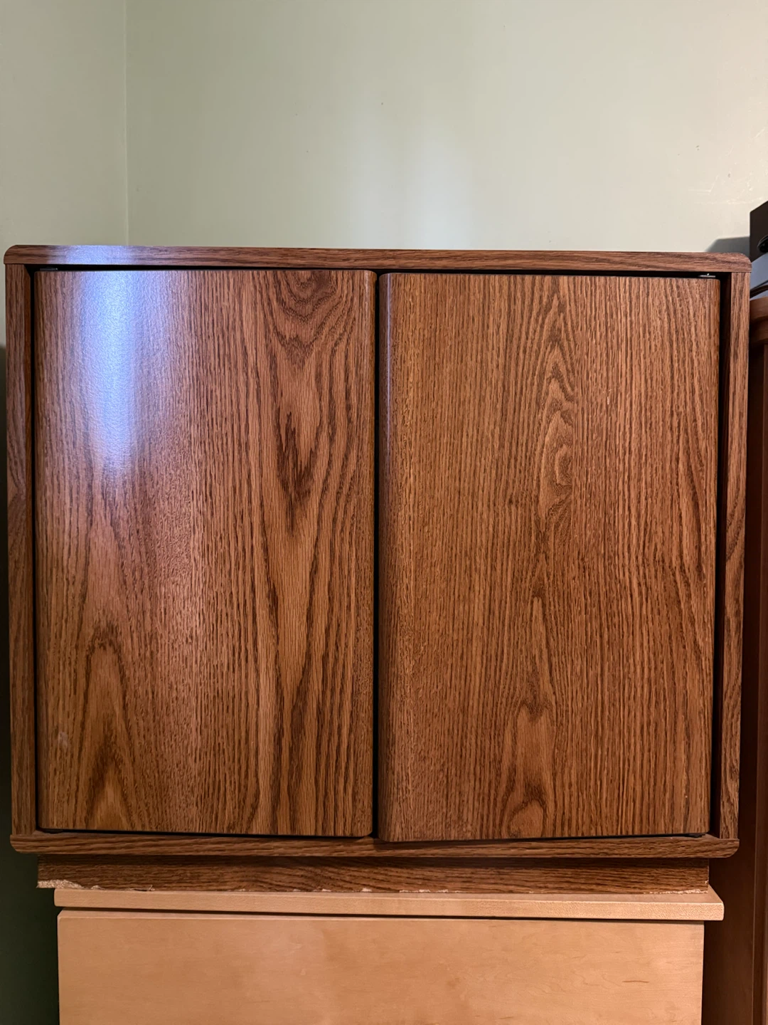Vanity cabinet