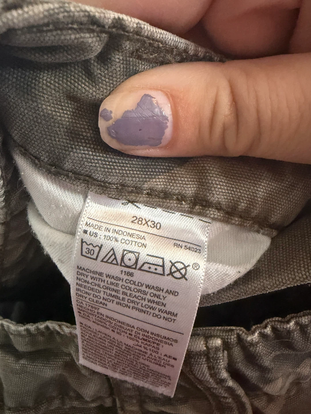 Old Navy Camo Cargo Pants 28x30 - photo 2