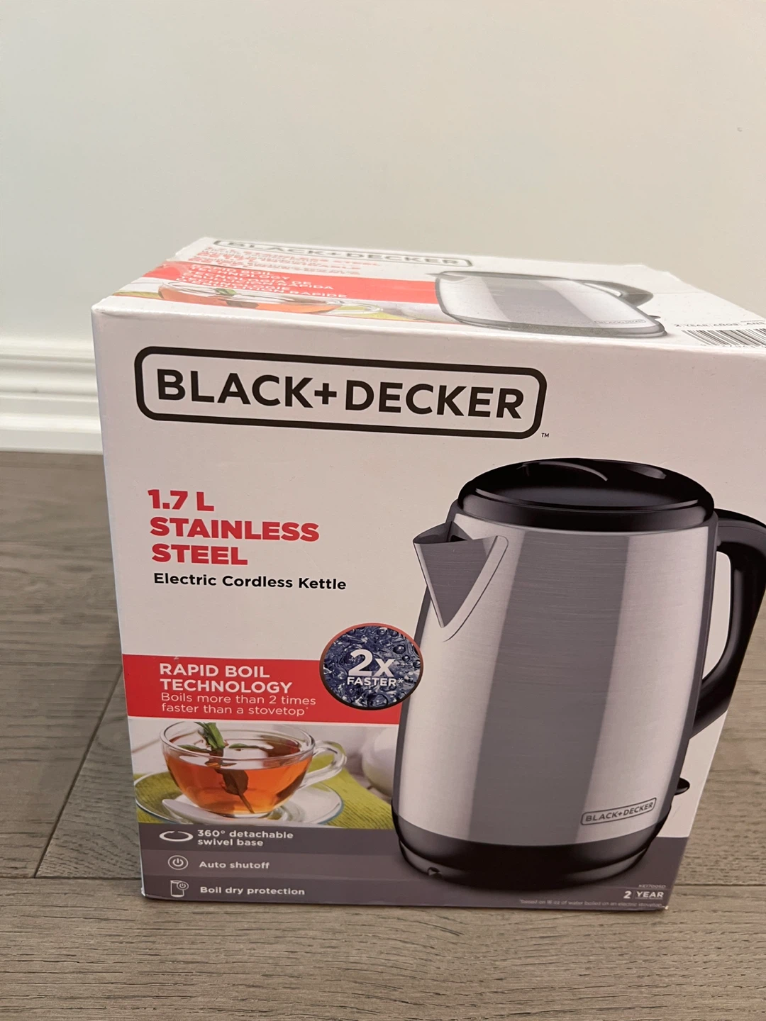 Black+Decker 1.7L Stainless Steel Electric Cordless Kettle