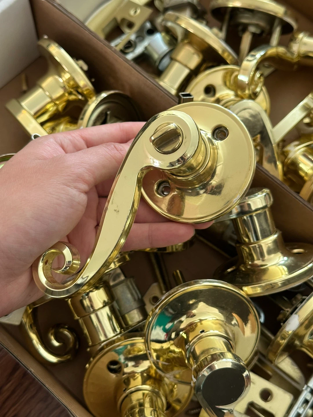 Vintage gold swirl door handles - photo 3