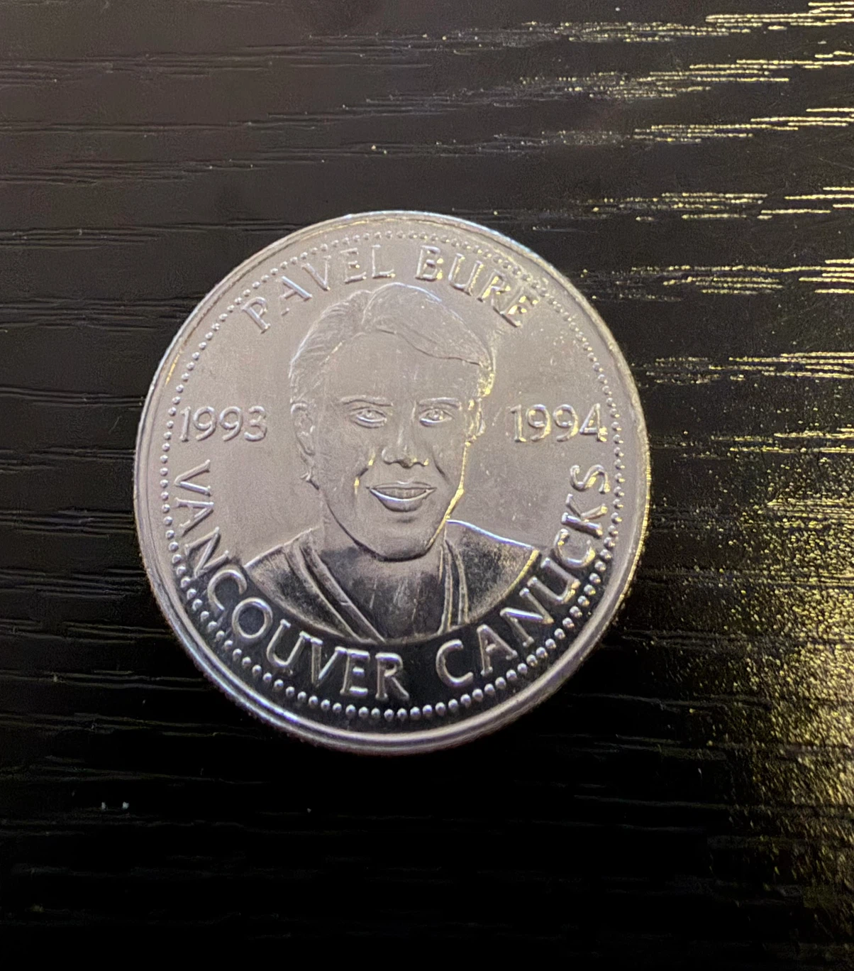 Vintage 1993-1994 Vancouver Canucks Coin Collection - photo 3