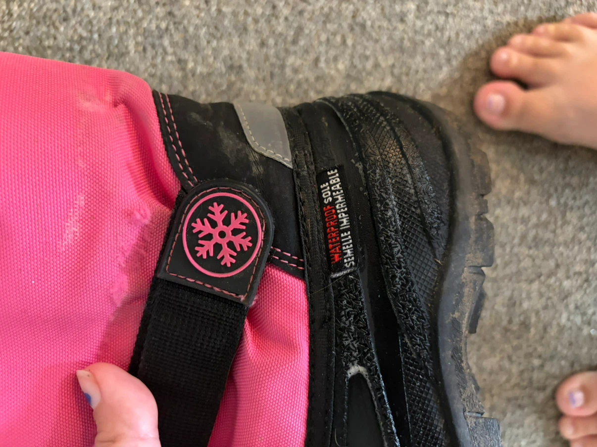 Kids Pink and black winter boots - photo 2