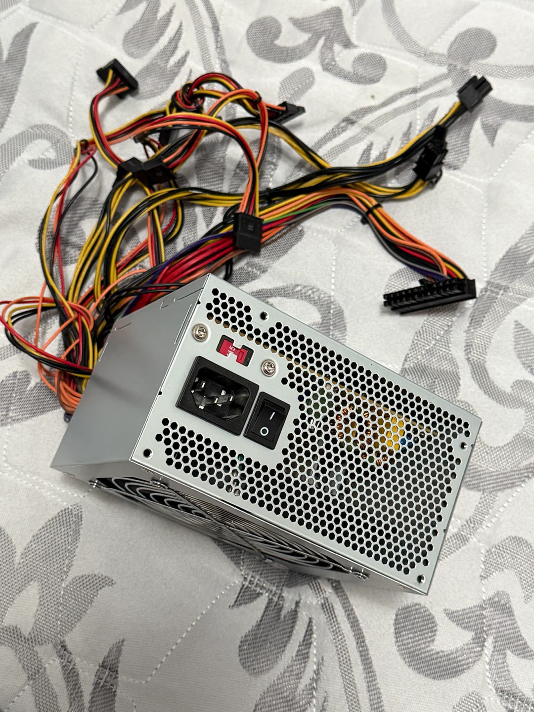 AORUS Computer Power Supply Unit (NEED GONE NEGOTIABLE) - photo 2