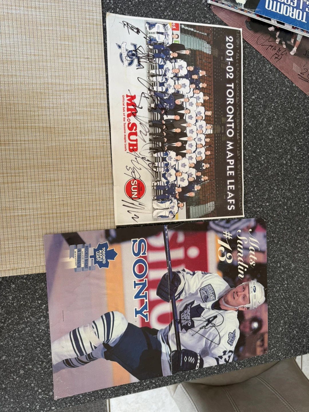 Toronto Maple Leafs Memorabilia Bundle - photo 2