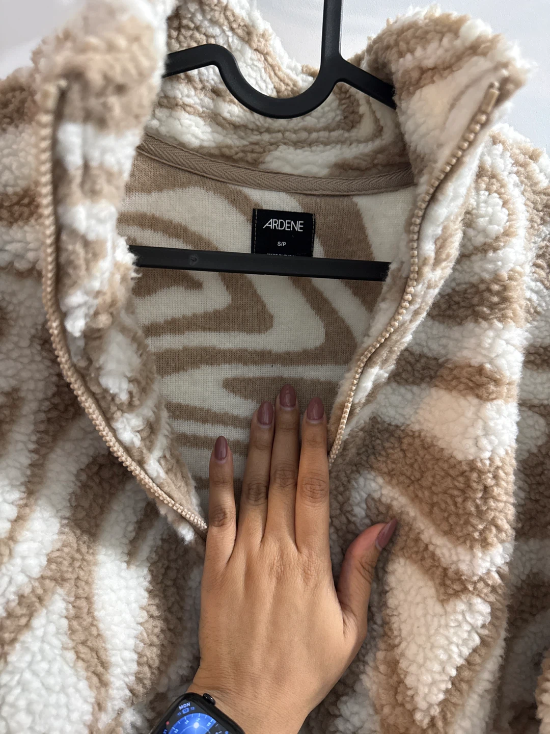 Ardene Swirl Pattern Sherpa Pullover - photo 2