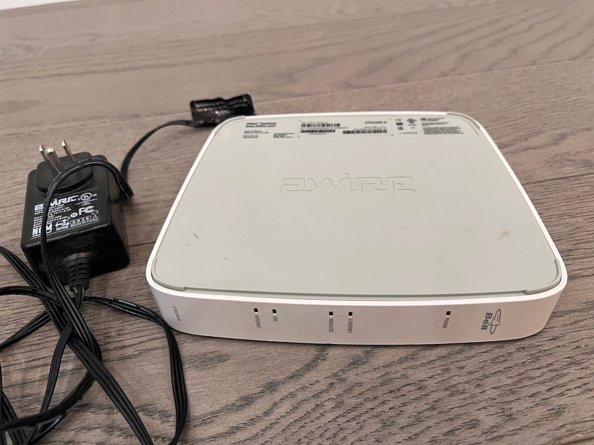 2Wire 2701HG-G Bell DSL Gateway Router