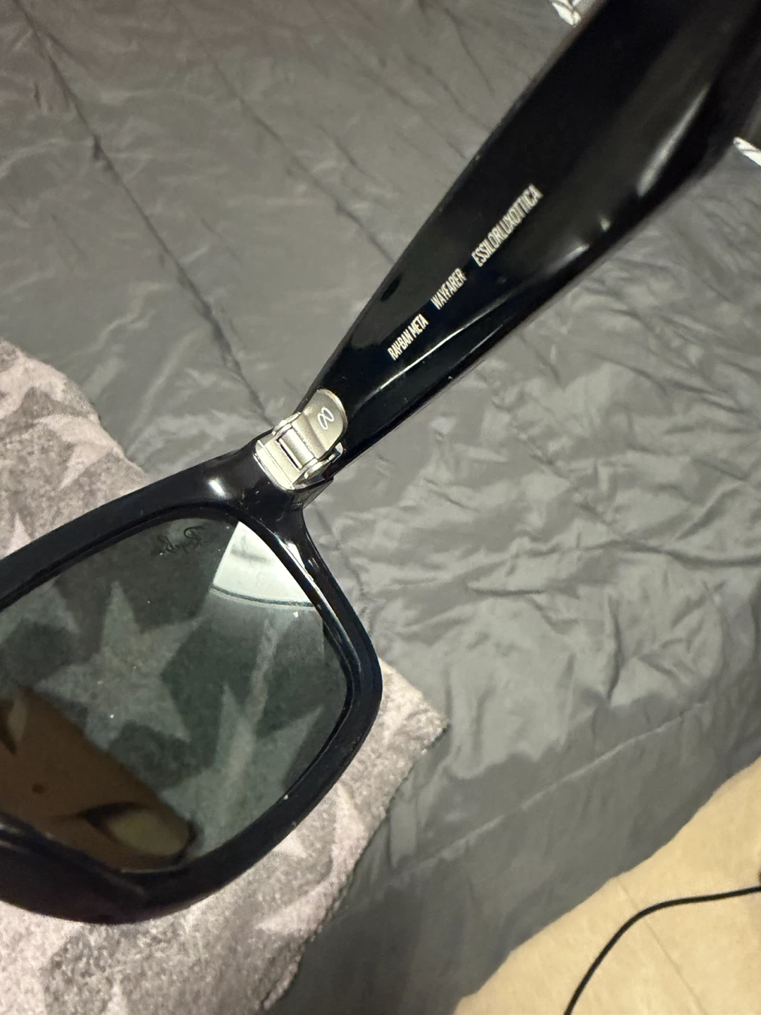 Ray-Ban Meta Wayfarer Smart Glasses - photo 4