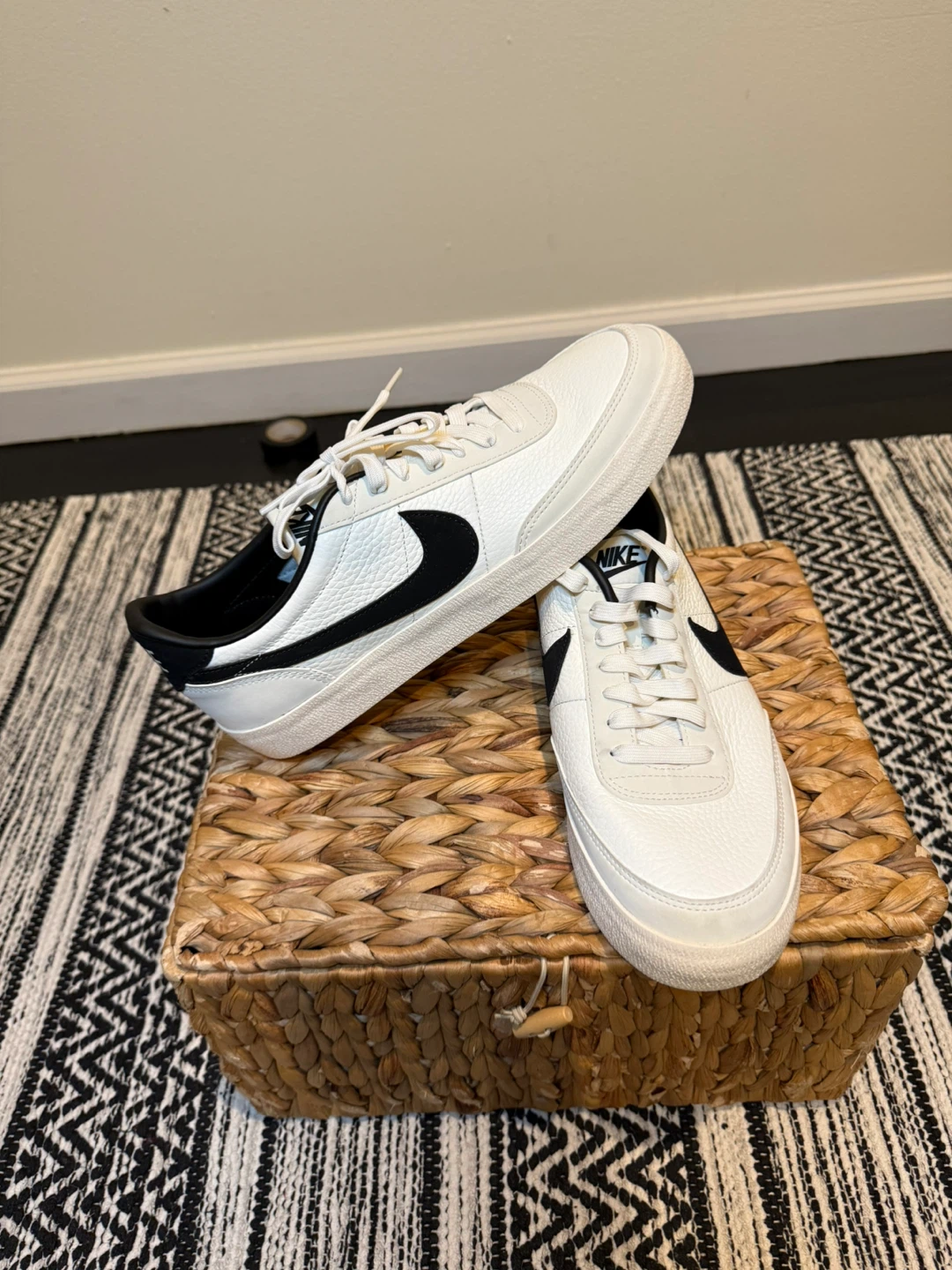 Nike Killshot Sneakers White and Black Size 9 - photo 4