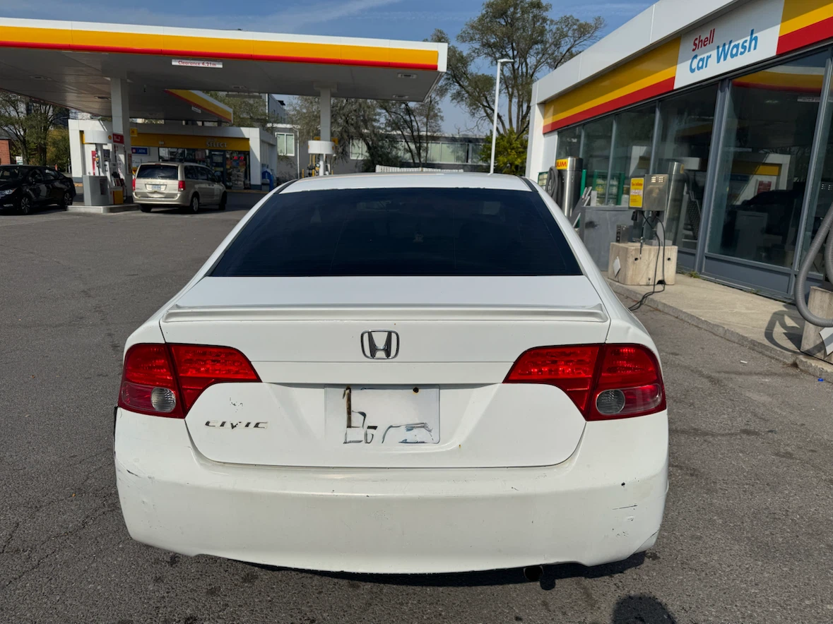 White Honda Civic Sedan 2008 - photo 2