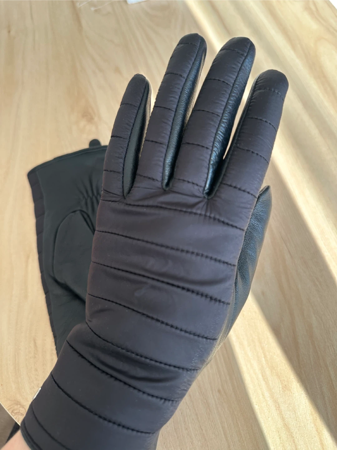 RW&CO Black Leather and Polyester Gloves - photo 3