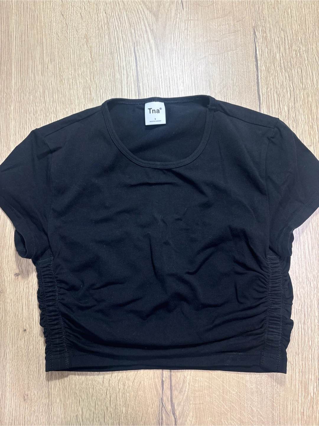 Aritzia Tna Ruched Crop Top 🖤 - photo 3