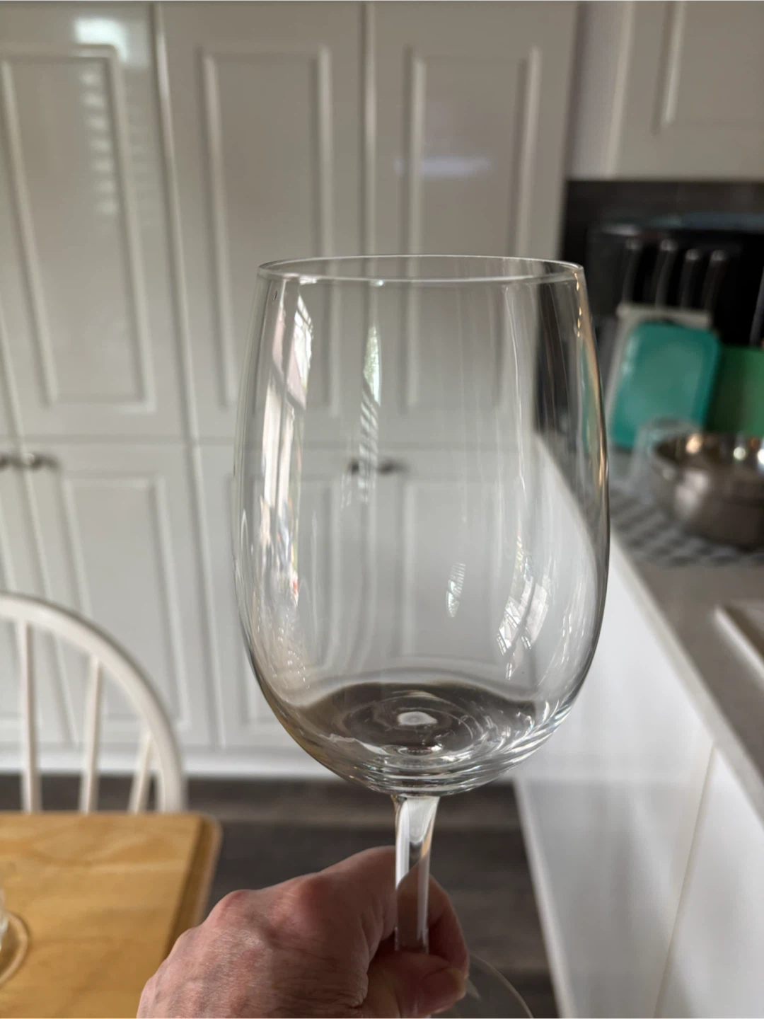 Stemmed red wine glasses (8) - photo 2
