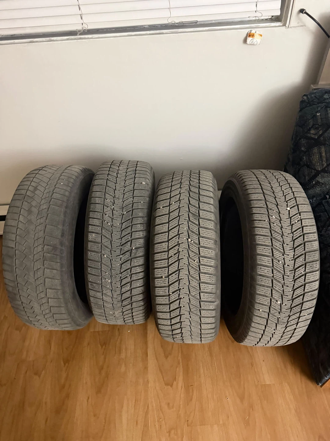 Set of 4 Continental Winter Tires 235/60 R18 - photo 4