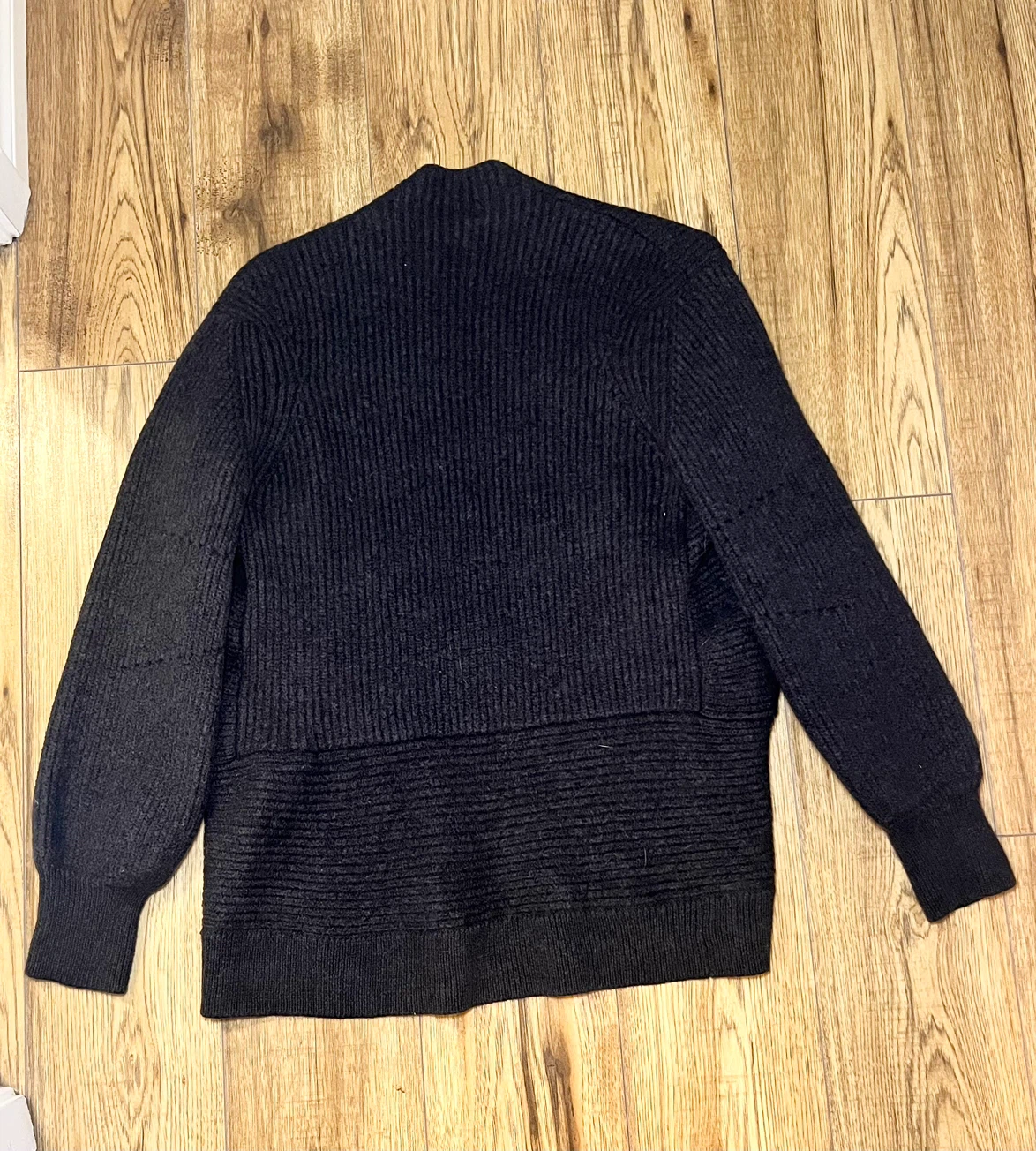 Wilfred Thais Cardigan 100% Merino Wool Charcoal Grey Size M - photo 2
