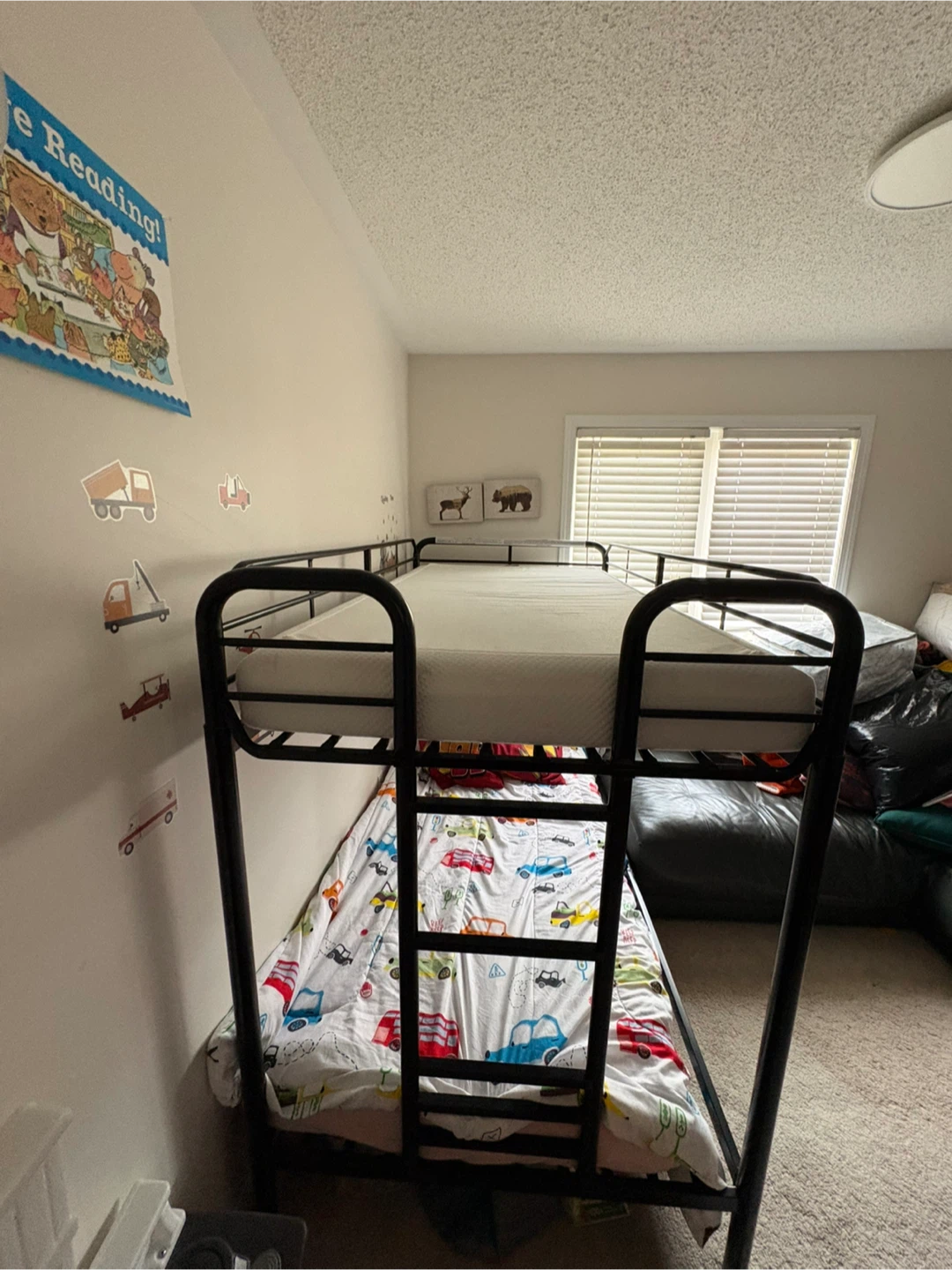 Twin bunk bed - photo 3