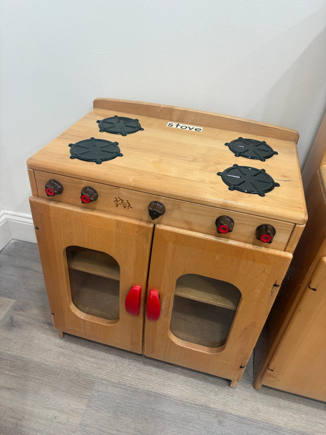 Community Playthings Toy Kitchen Stove and Sink Set - photo 4