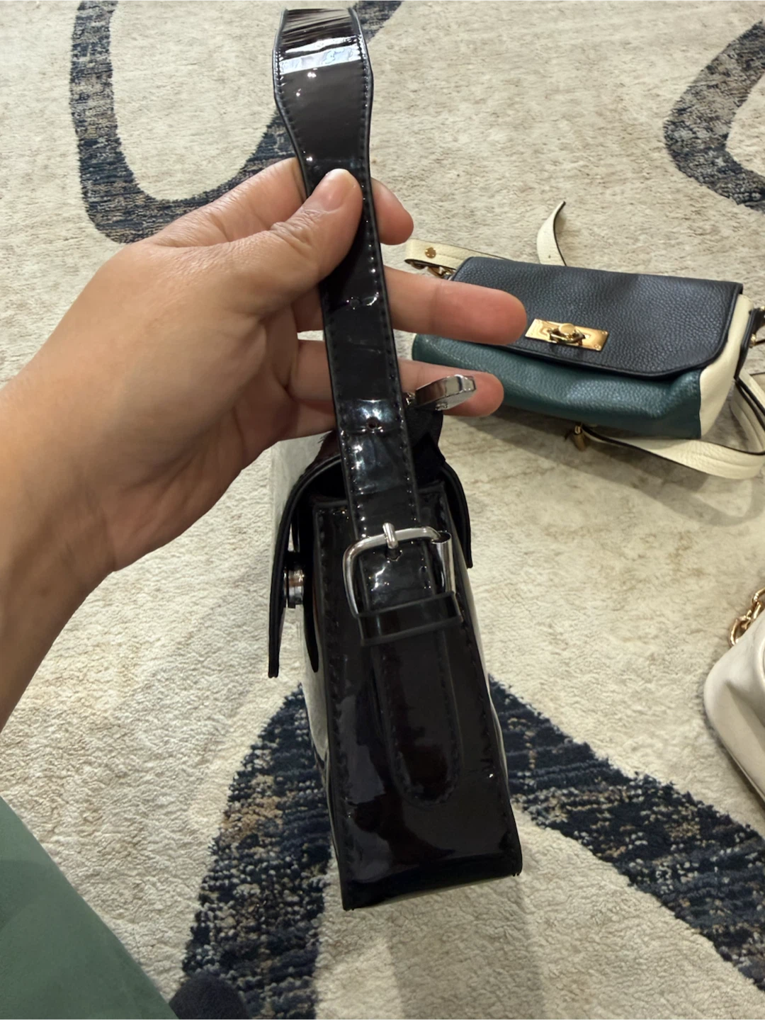 Black Patent Shoulder Bag - photo 5