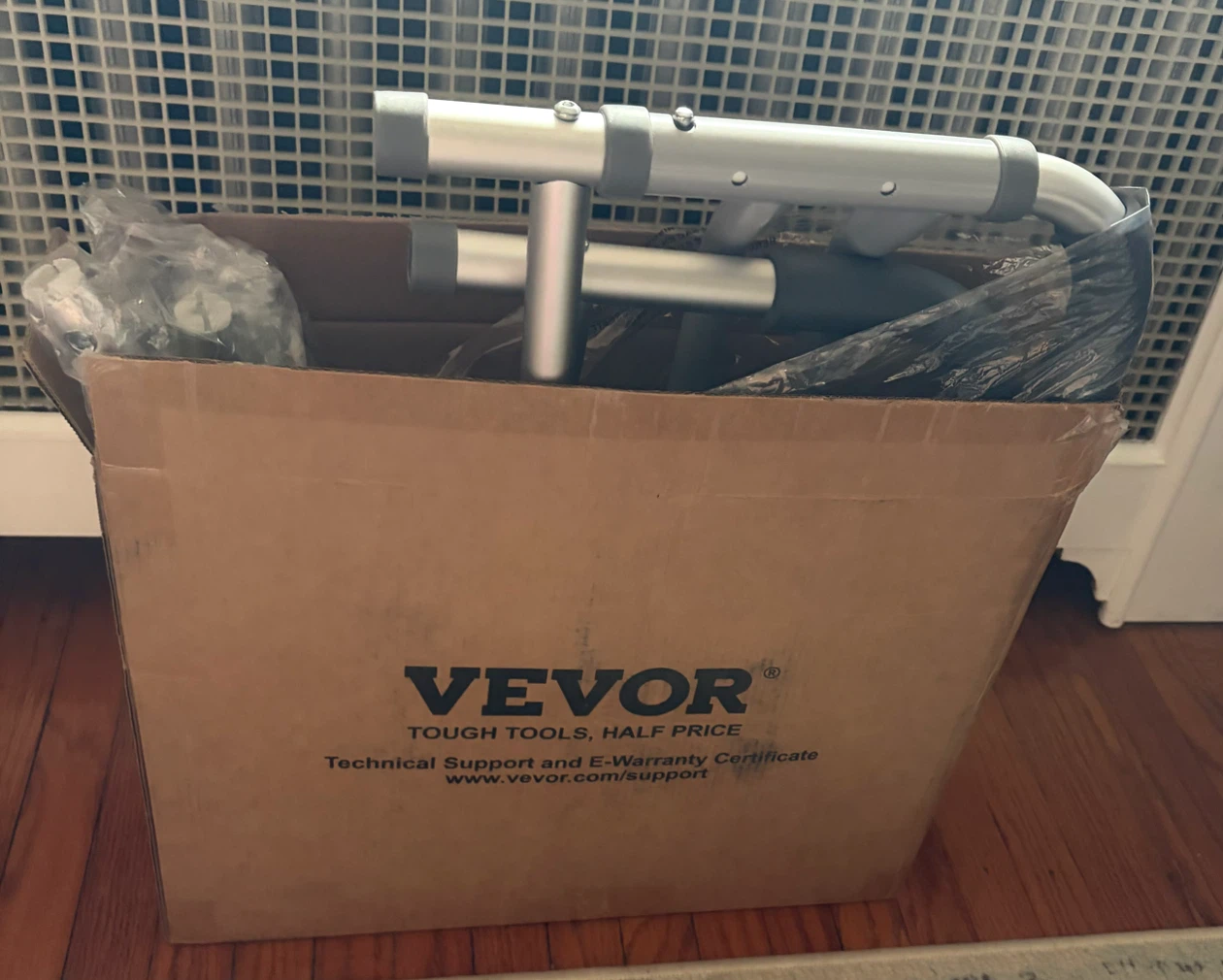 VEVOR Toilet Safety Rail – Adjustable & Folding - photo 2