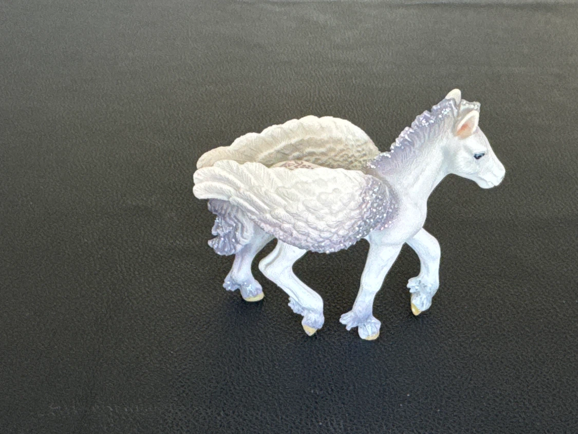 Schleich Glitter Pegasus Figurine - photo 2