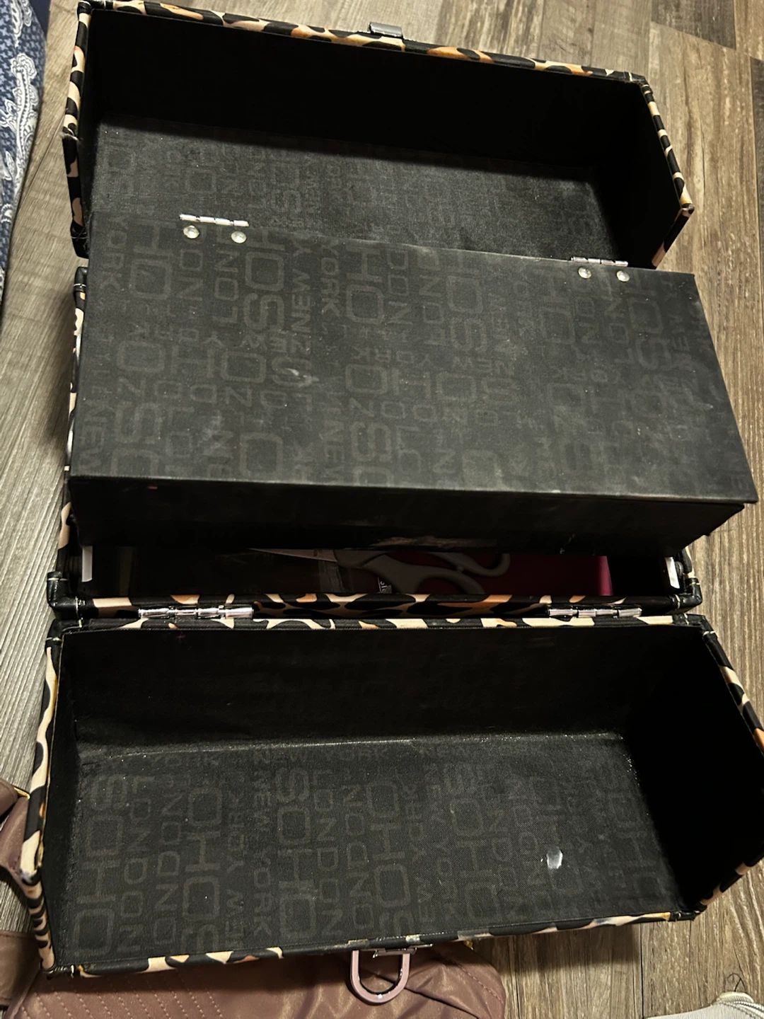 SOHO Leopard Makeup Box - photo 2