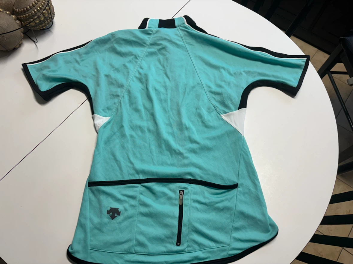 DESCENTE AQUA ZIP UP CYCLING JERSEY WIRH BLACK & WHITE PANELS - photo 2