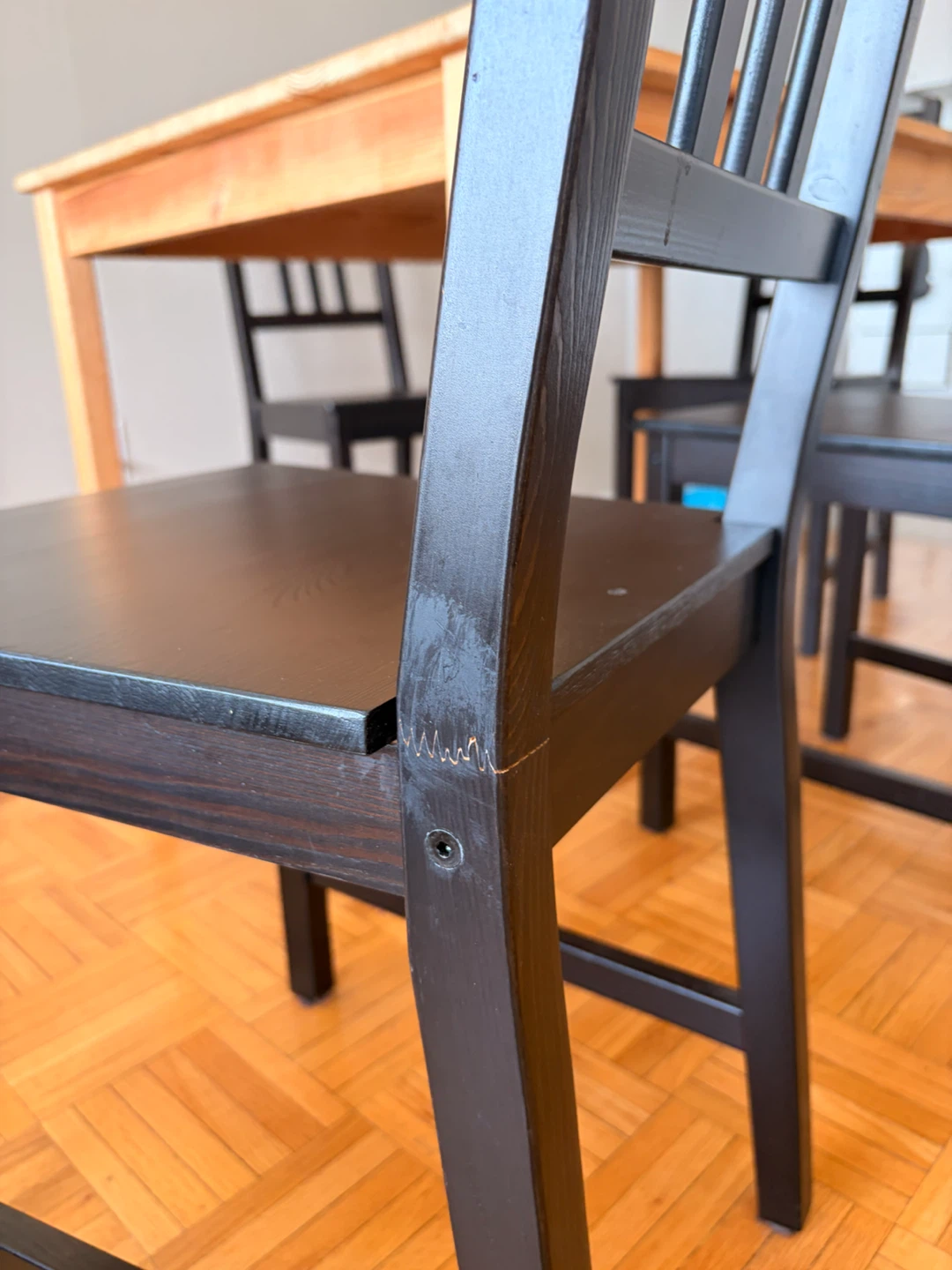 Ikea Table & 4 chairs - photo 5