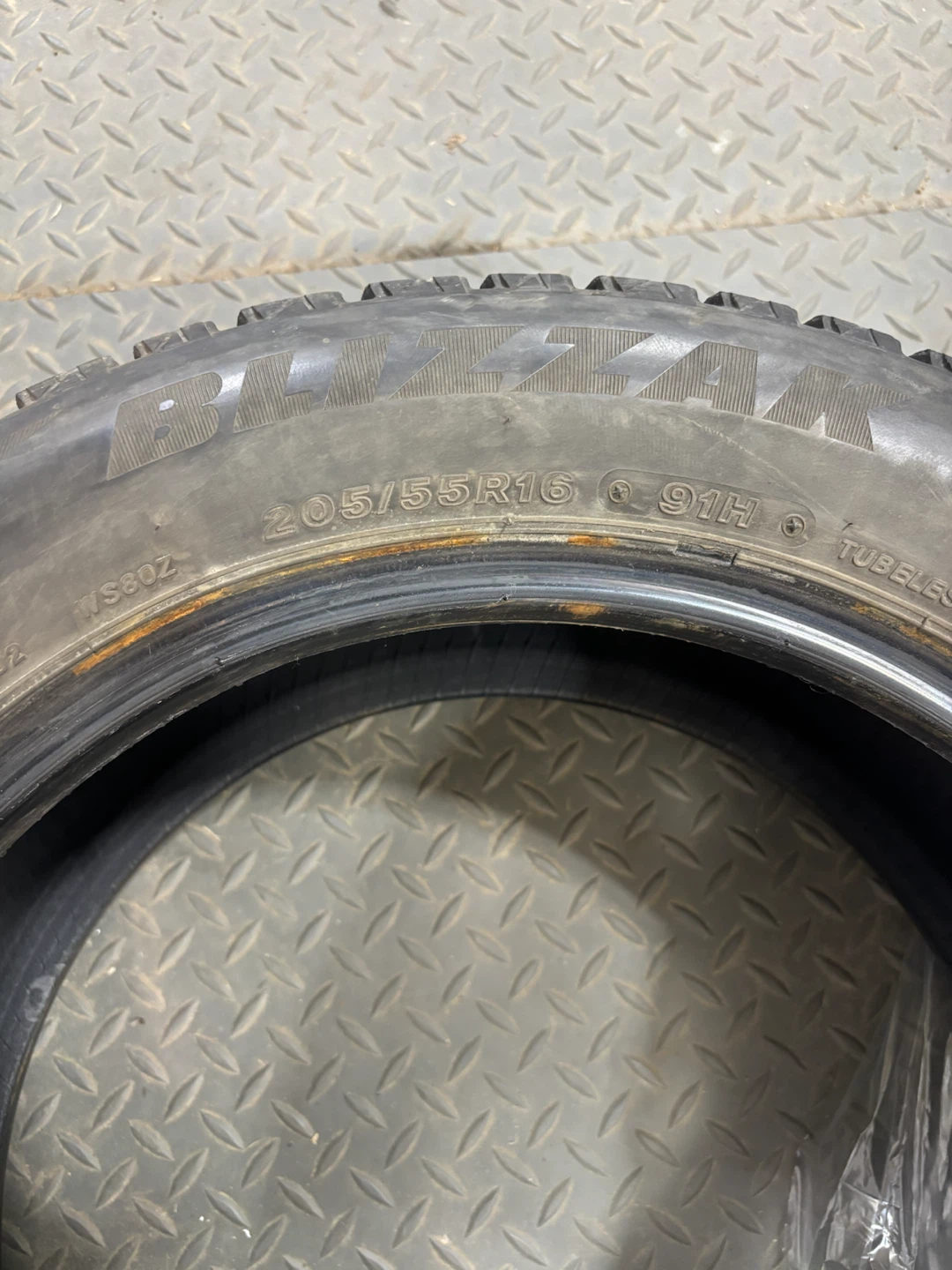 Winter tires Bridgestone Blizzak WS80Z Winter Tire 205/55R16 - photo 4