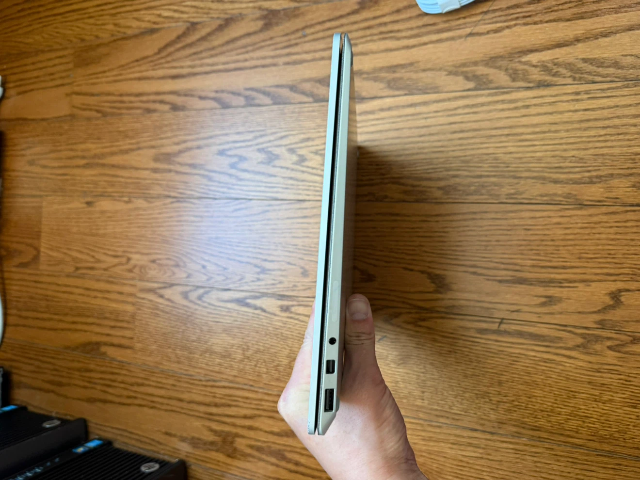 Surface laptop 2 Touchscreen 8GB RAM 256HB SSD Fully Functional - photo 5