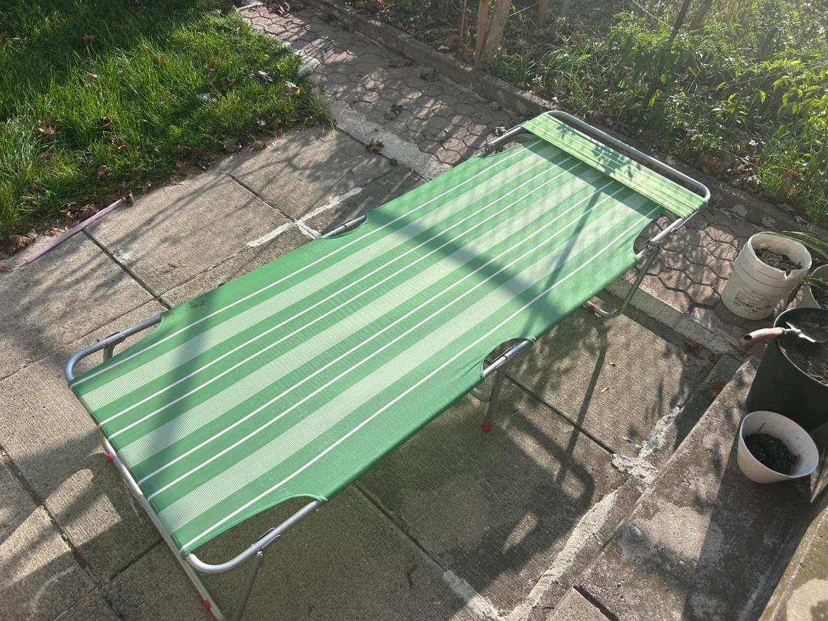 Two folding camp bed cots - photo 2